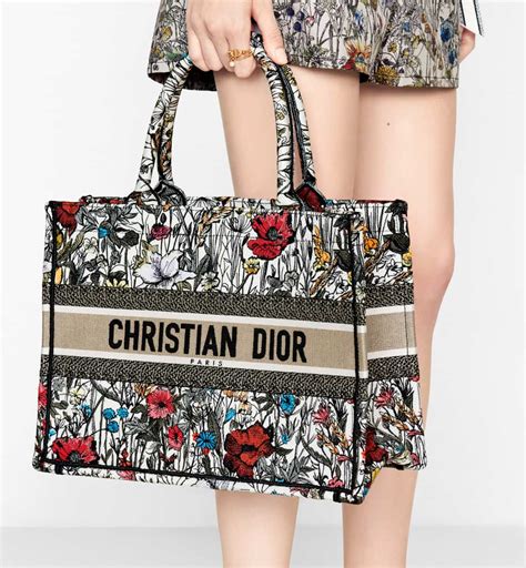 dior strandtasche